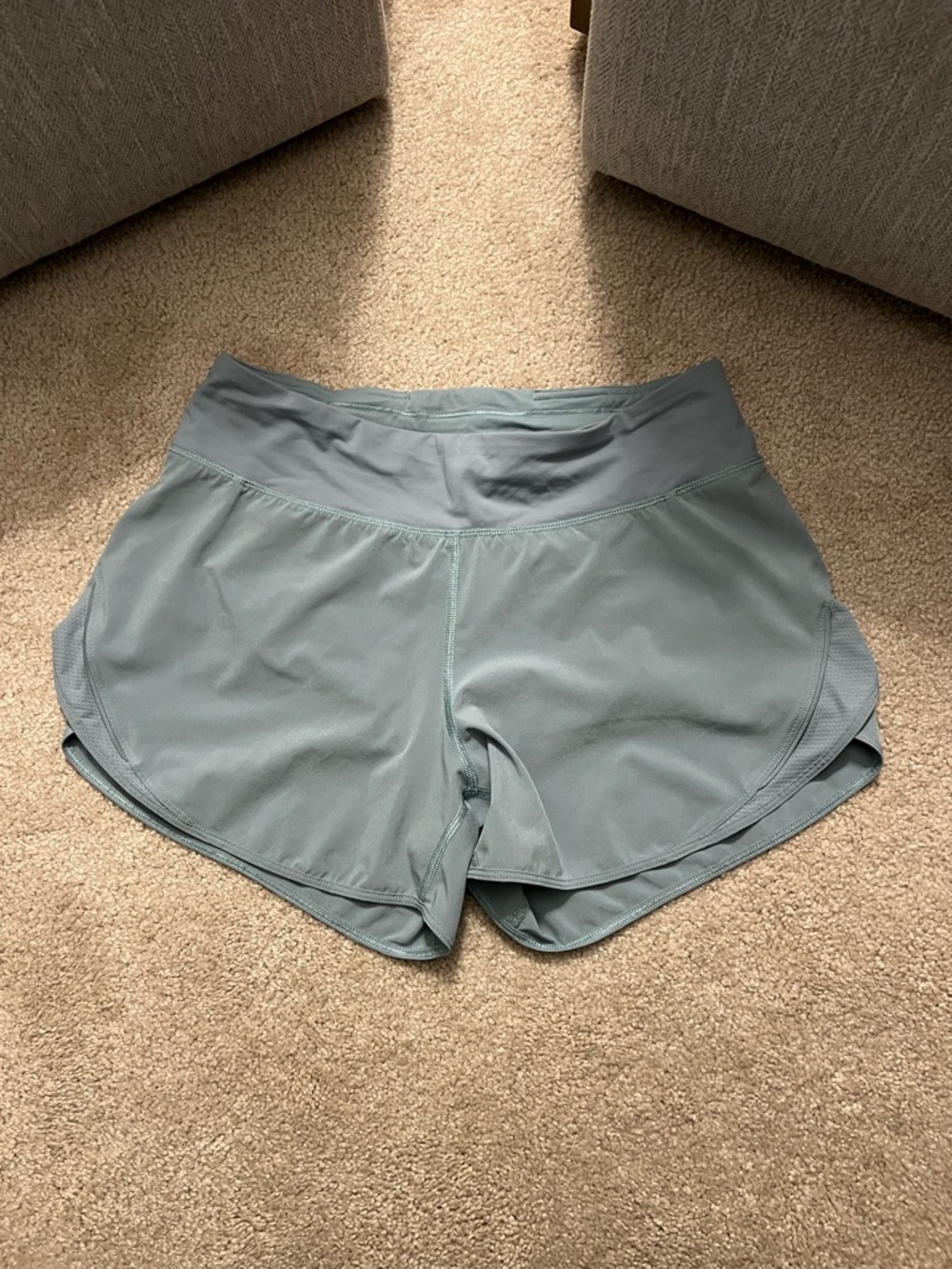 Lululemon Run Off Route High Rise short 4” inseam